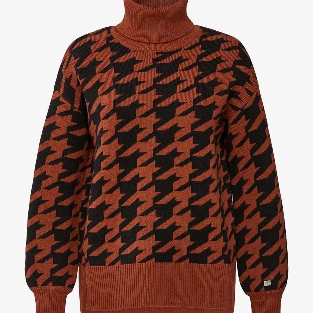 Wool Houndstooth turtlekneck sweater